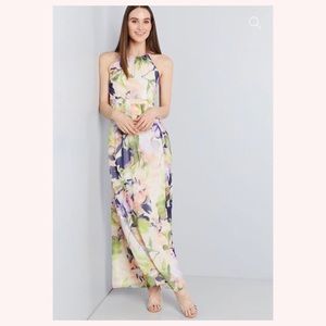 NWT MODCLOTHEssence of Presence Chiffon Maxi Dress
